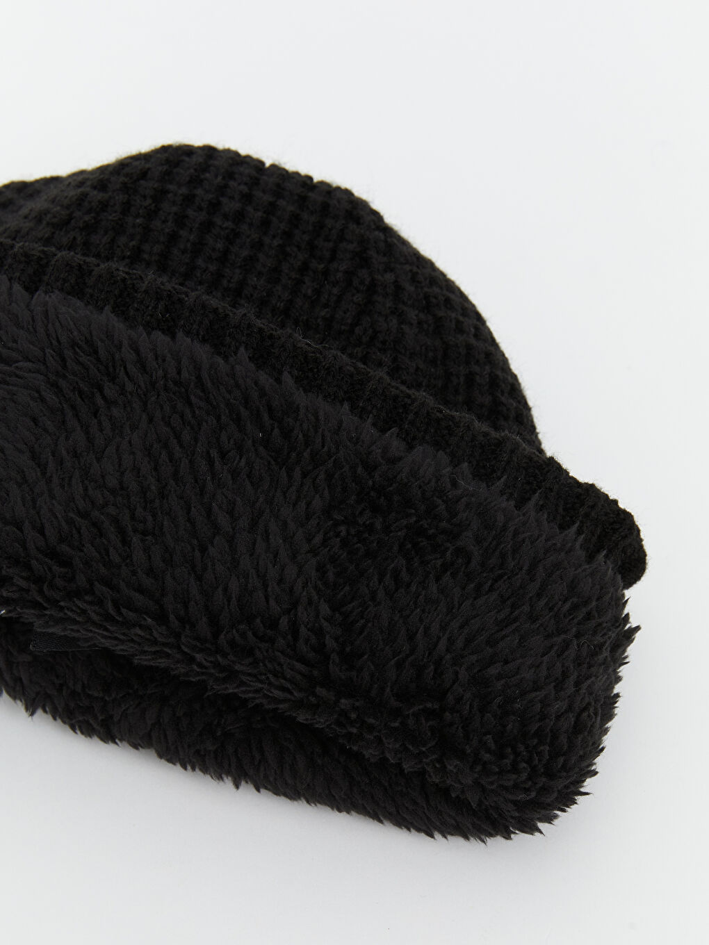 Siyah Etiket Baskılı Triko Erkek Bere-6