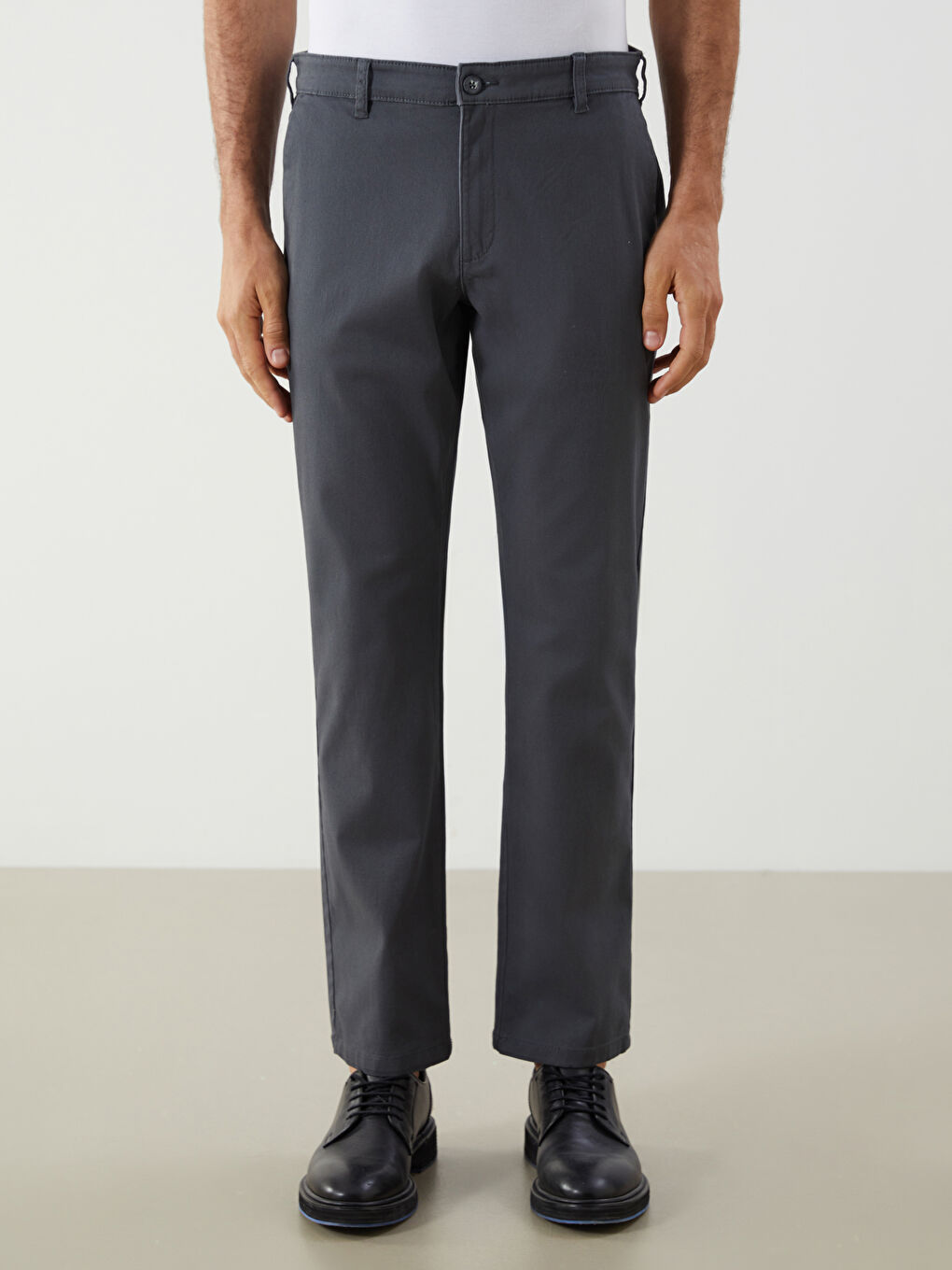 LCWAIKIKI Classic Standard Fit Gabardine Men's Chino Trousers -W40429Z8-S2L