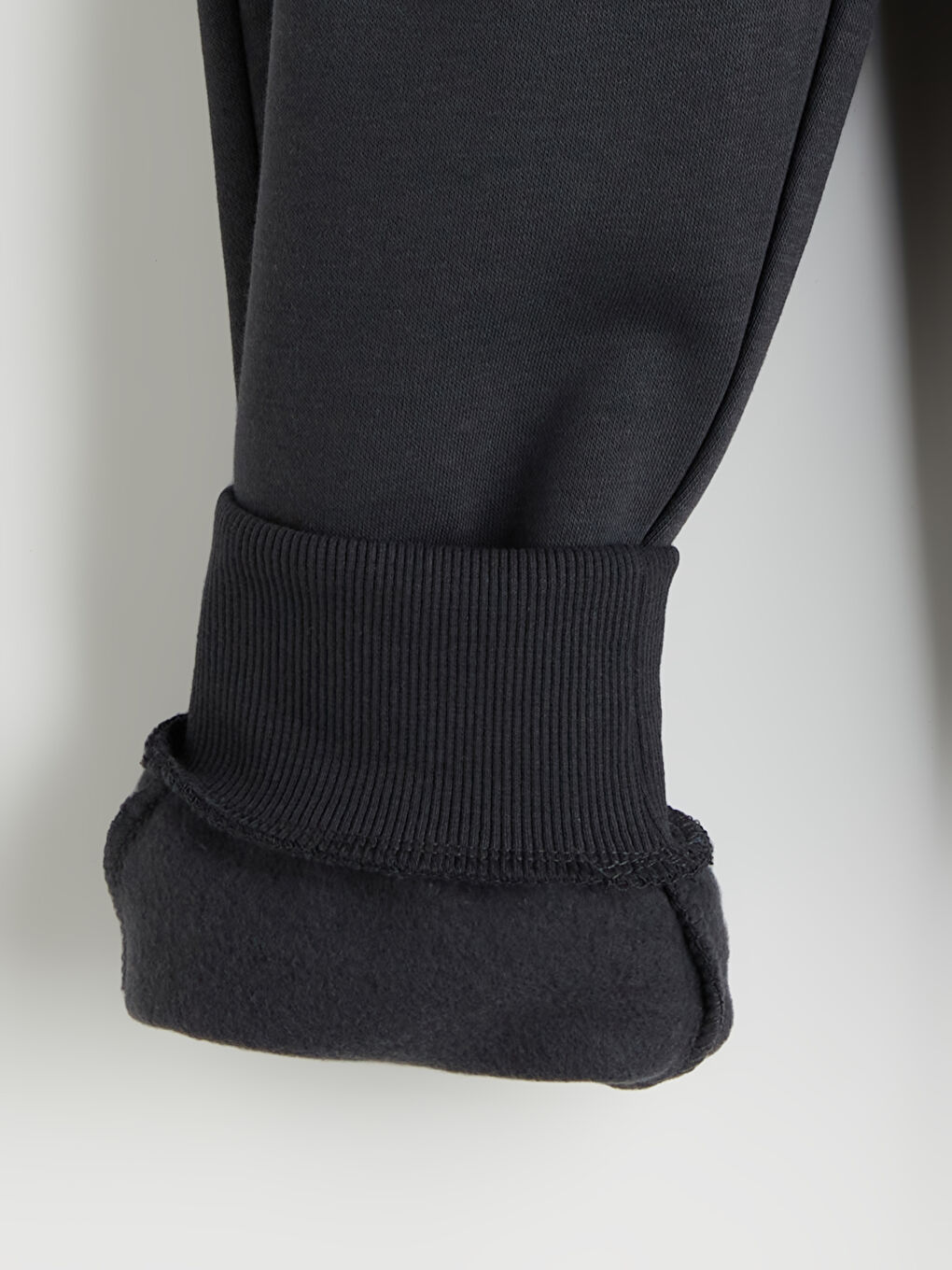 LCW Kids Elastic Waist Boys' Thick Jogger Sweatpants -W41062Z4-HEF