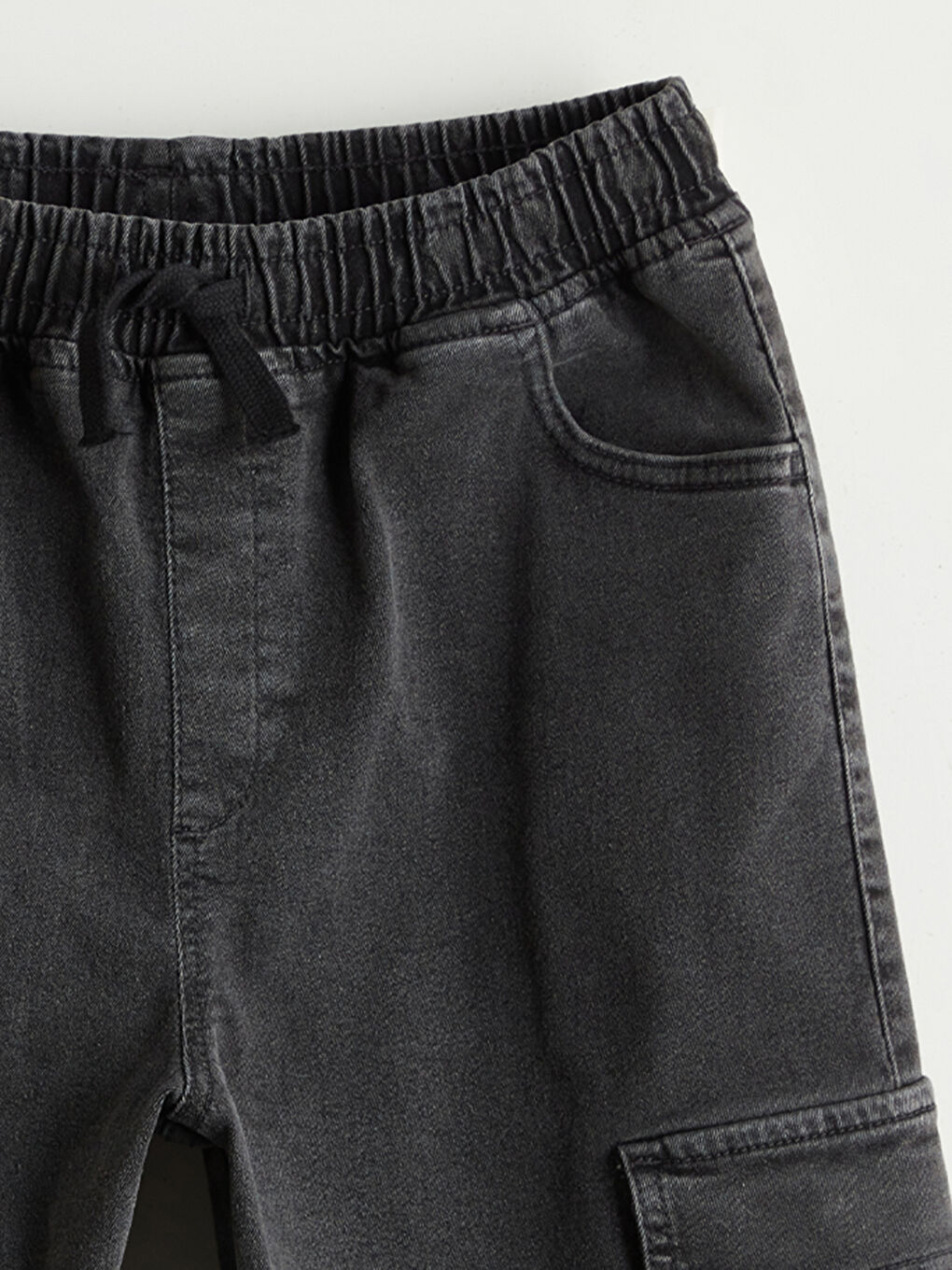Elasticated Waist Boys' Cargo Jeans-2
