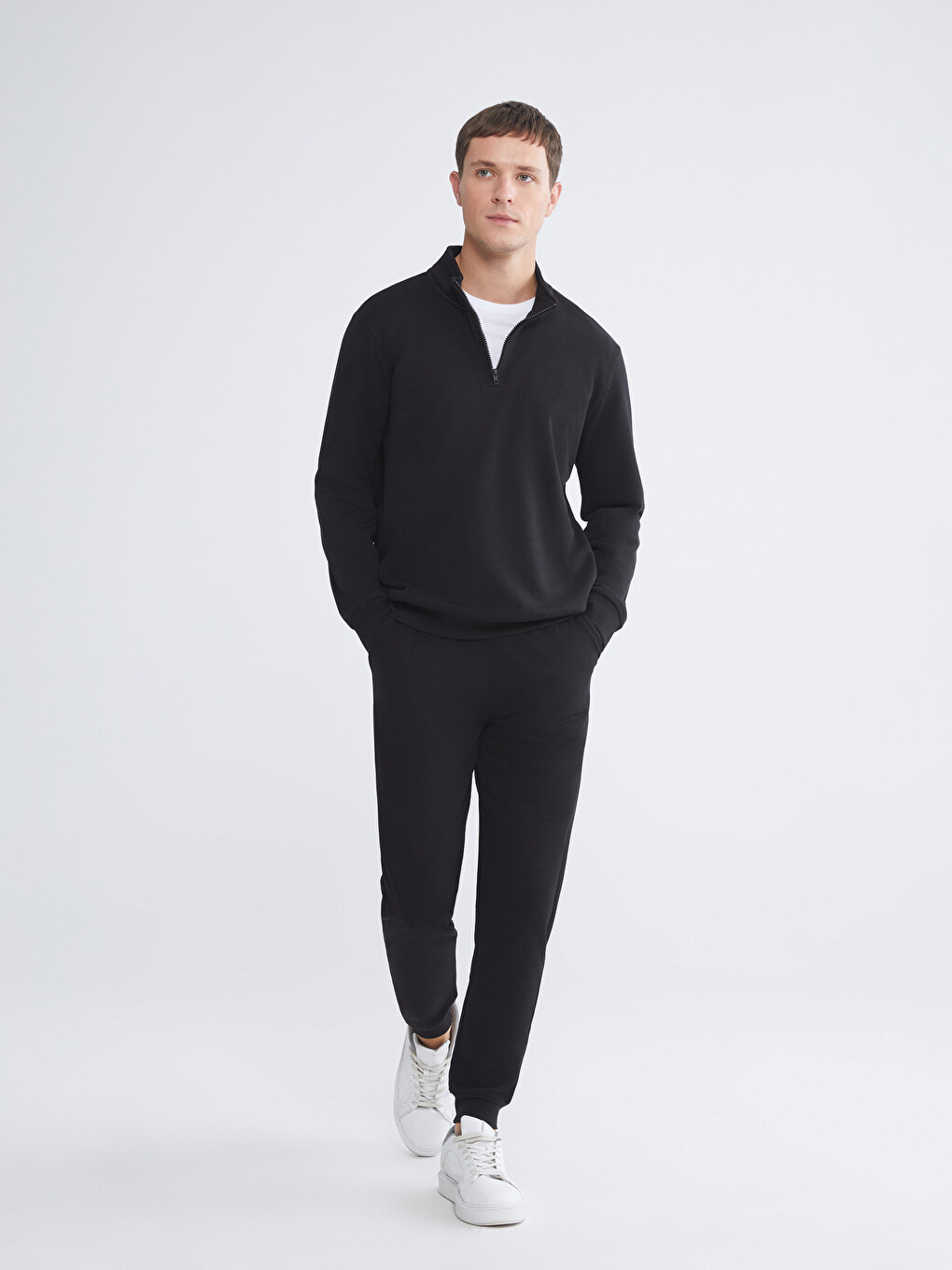 Siyah Dik Yaka Uzun Kollu Erkek Kalın Sweatshirt-2