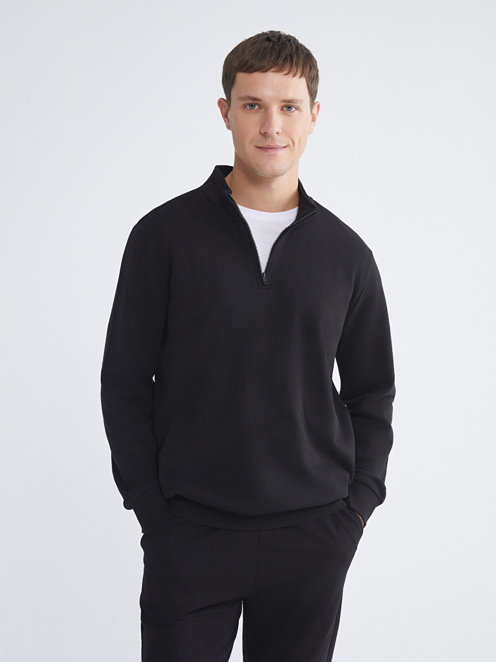 Siyah Dik Yaka Uzun Kollu Erkek Kalın Sweatshirt-1