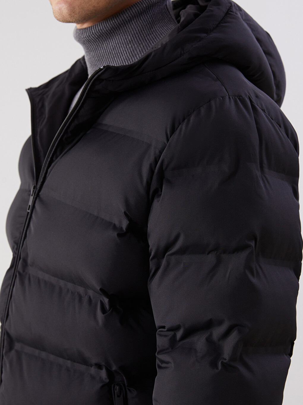 Standard Fit Hooded Men's Puffer Coat-2