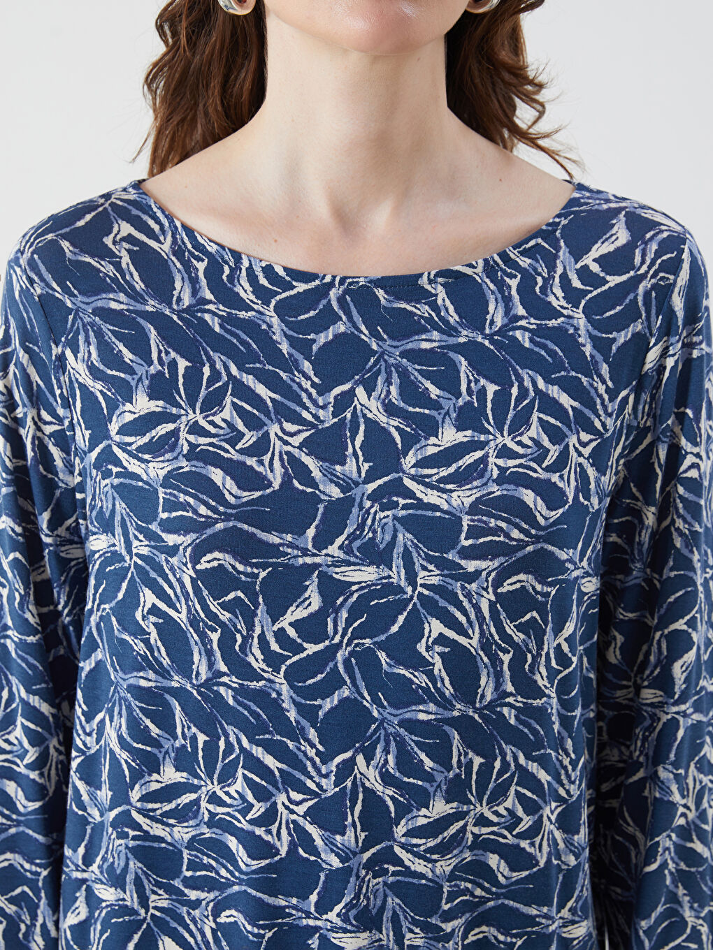 LCW Grace Crew Neck Patterned Short Sleeve Women's Blouse -W45138Z8-LSJ