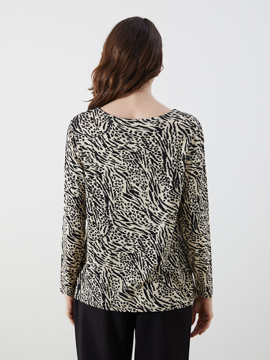 Ekru Bisiklet Yaka Desenli Uzun Kollu Kadın Bluz-3