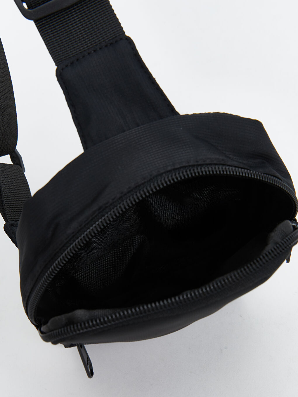 Siyah Baskılı Erkek Göğüs Çantası-4