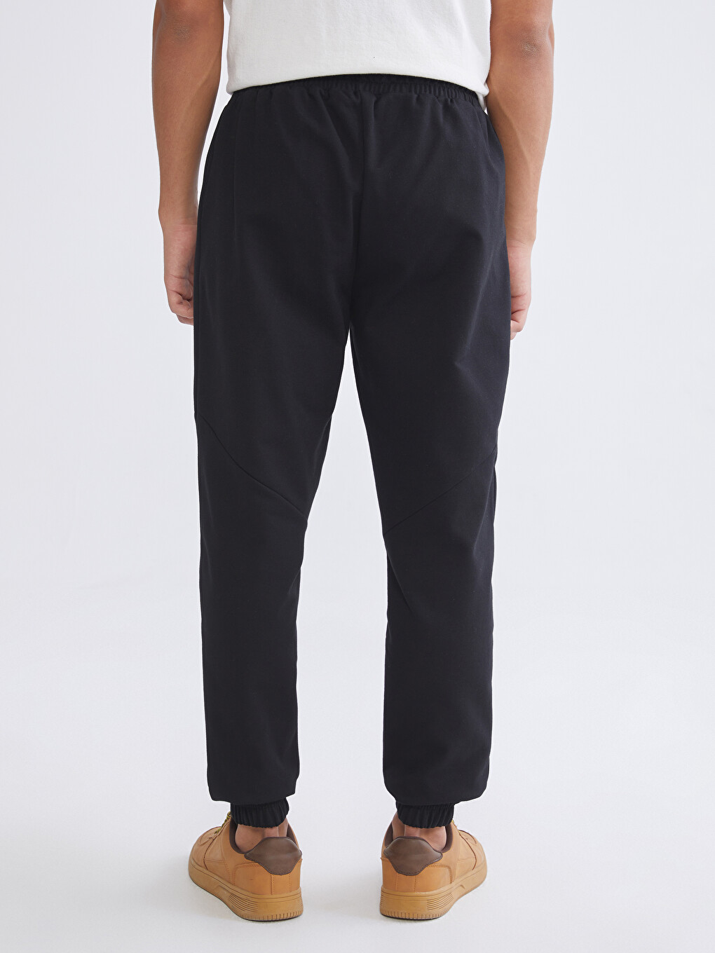 Regular Fit Men's Thick Jogger Sweatpants-3