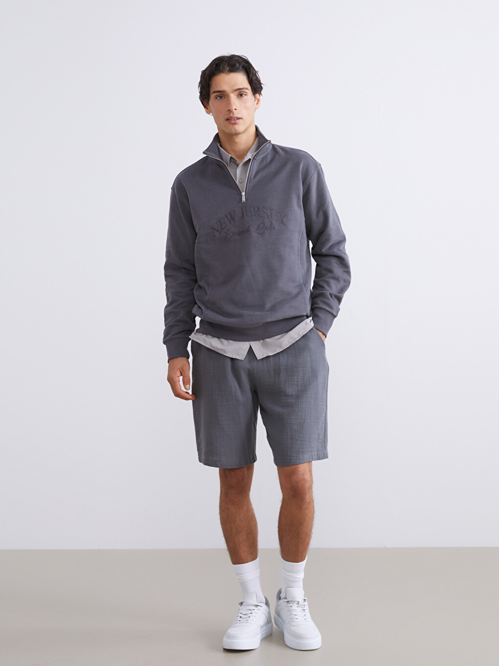 Relaxed Fit Men's Muslin Shorts