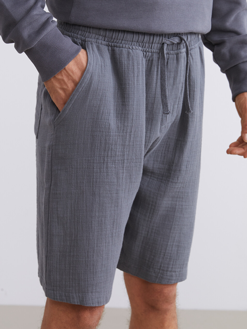 Relaxed Fit Men's Muslin Shorts-2