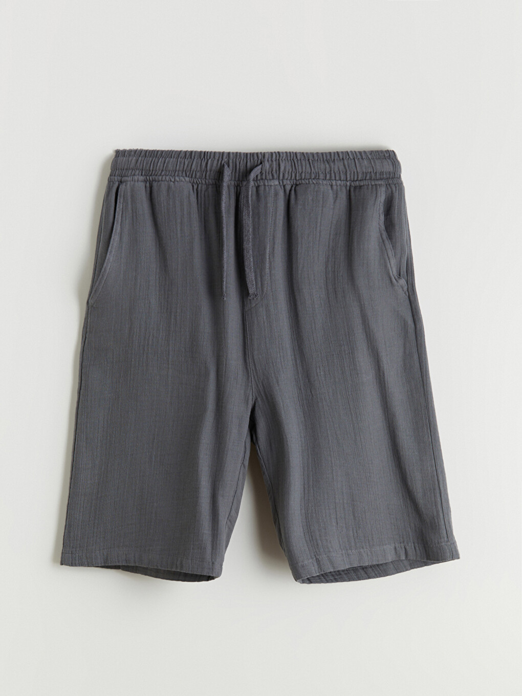 Relaxed Fit Men's Muslin Shorts-4