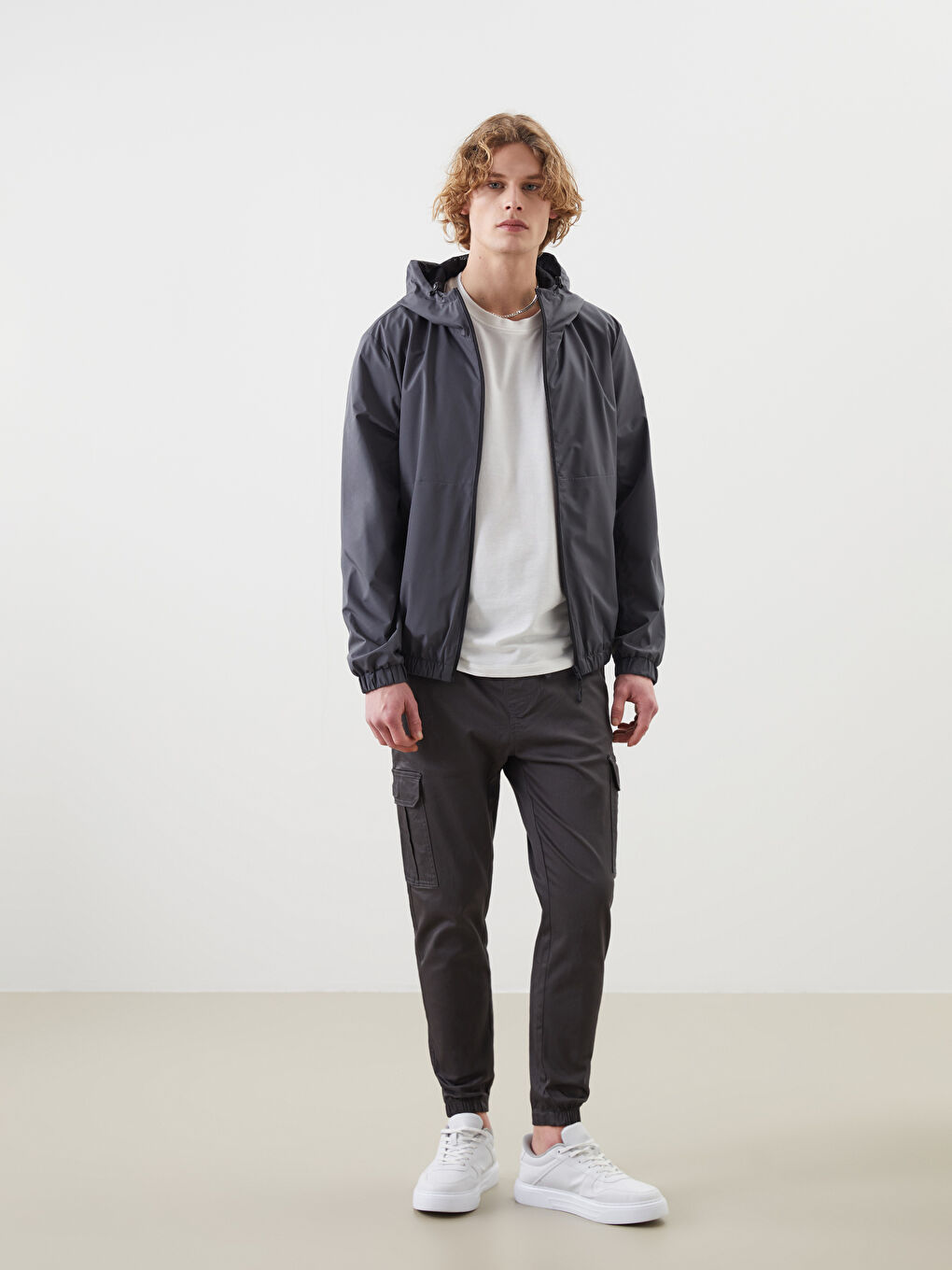 Antrasit Standart Kalıp Kapüşonlu Erkek Yağmurluk-2