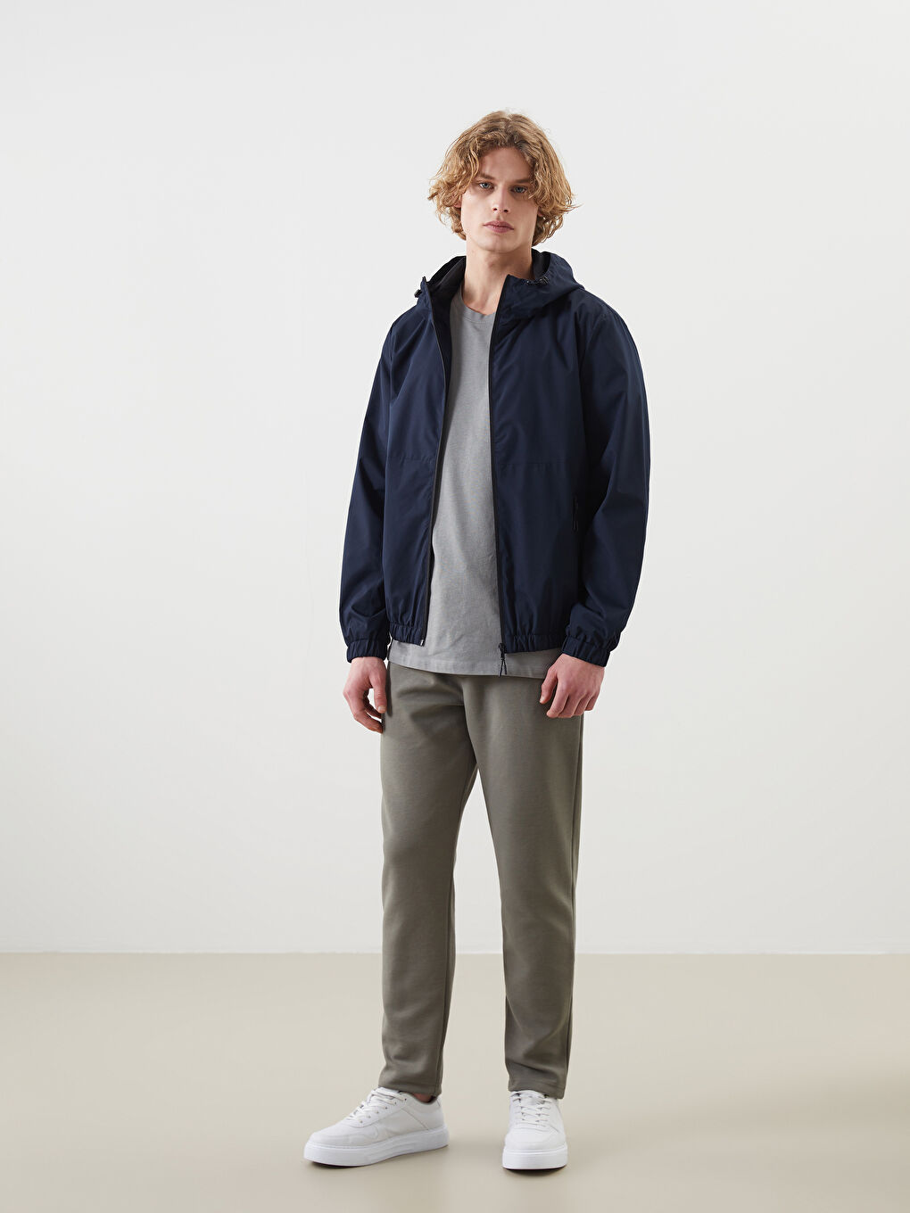 Lacivert Standart Kalıp Kapüşonlu Erkek Yağmurluk-4