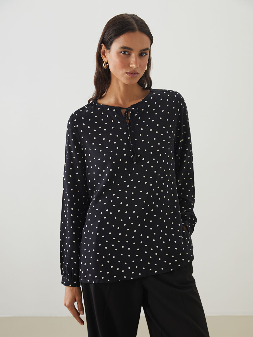 LCW Modest Woman BLACK Blouse -W50101Z8-LQJ