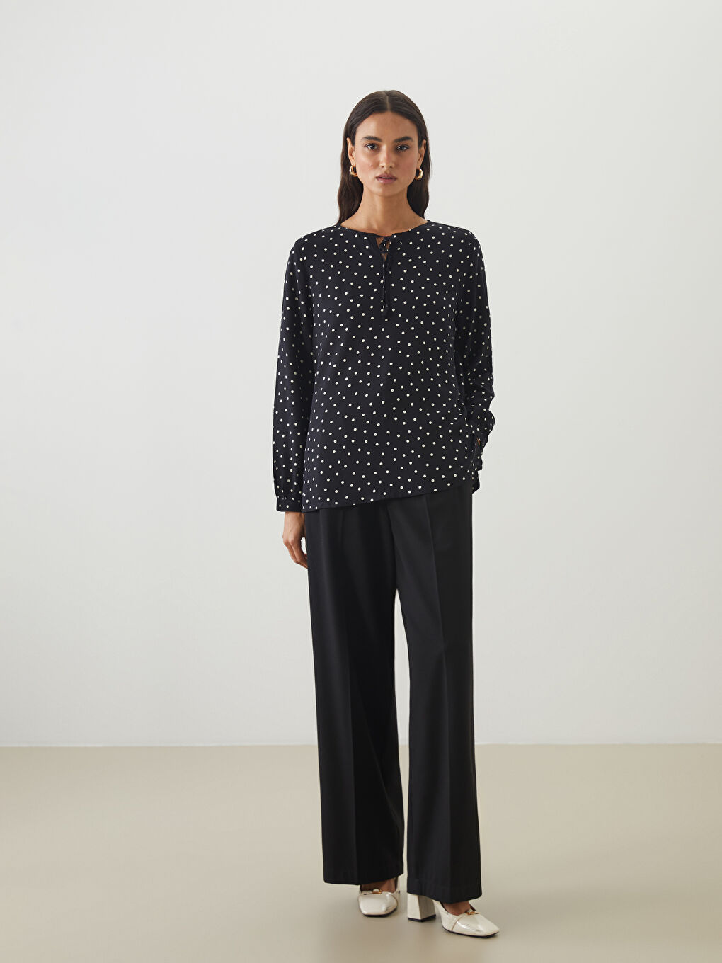 LCW Modest Woman BLACK Blouse -W50101Z8-LQJ