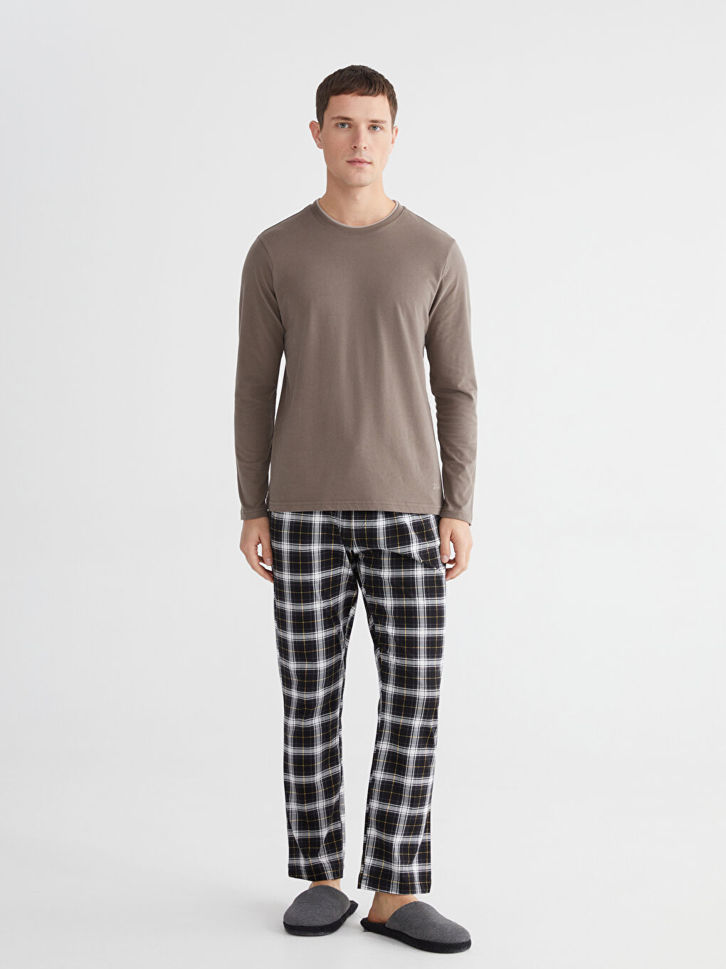 Kahverengi Bisiklet Yaka Uzun Kollu Erkek Pijama Üst-1