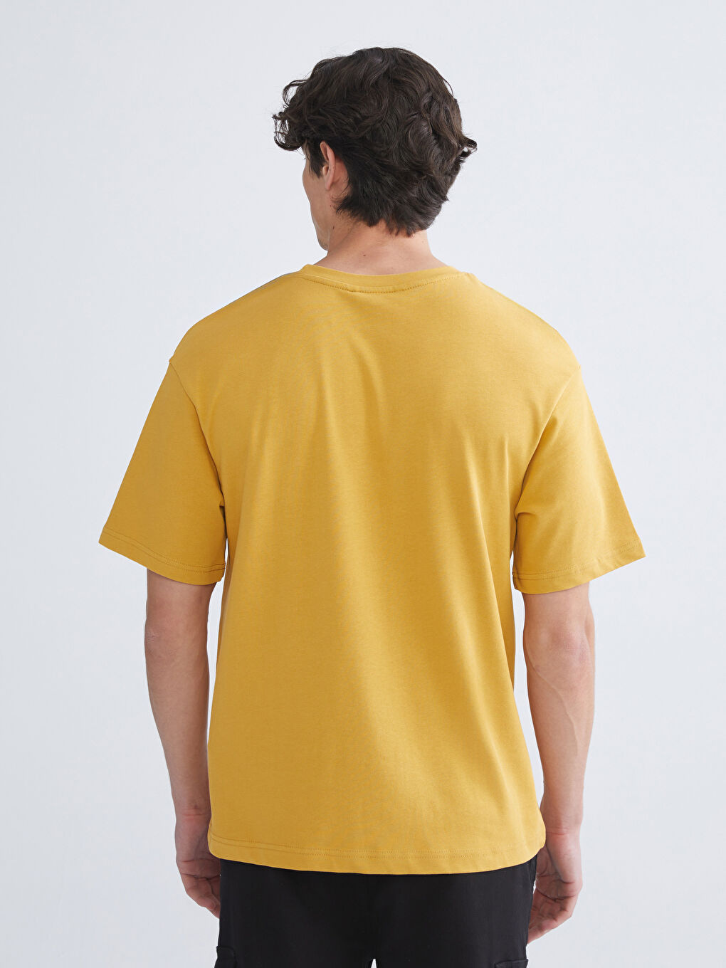 Sarı Bisiklet Yaka Penye Erkek Tişört-3