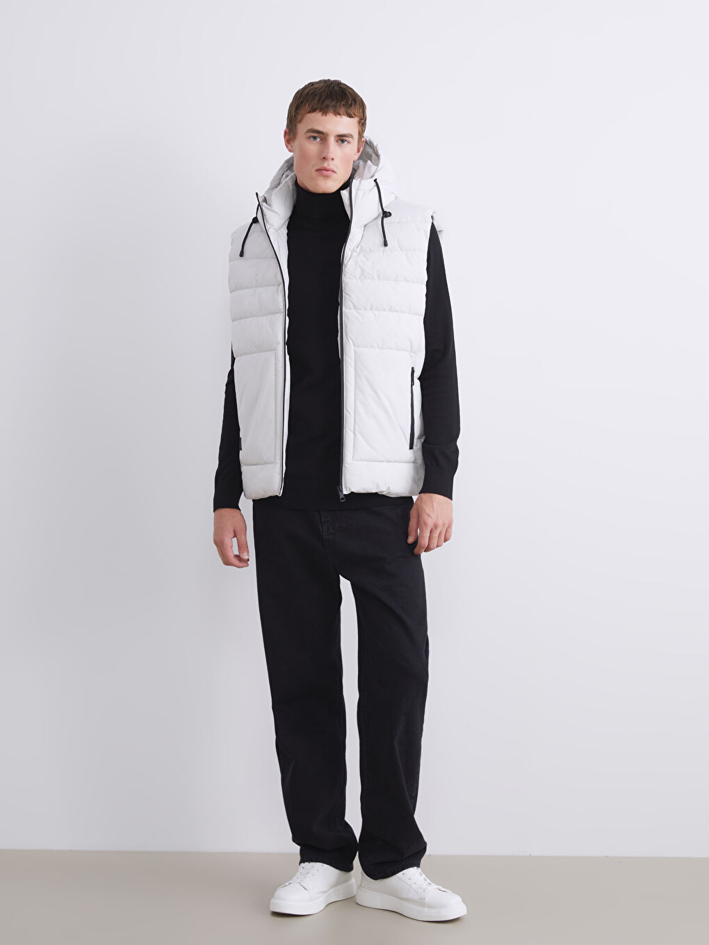 Regular Fit Hooded Men's Puffer Gilet-1