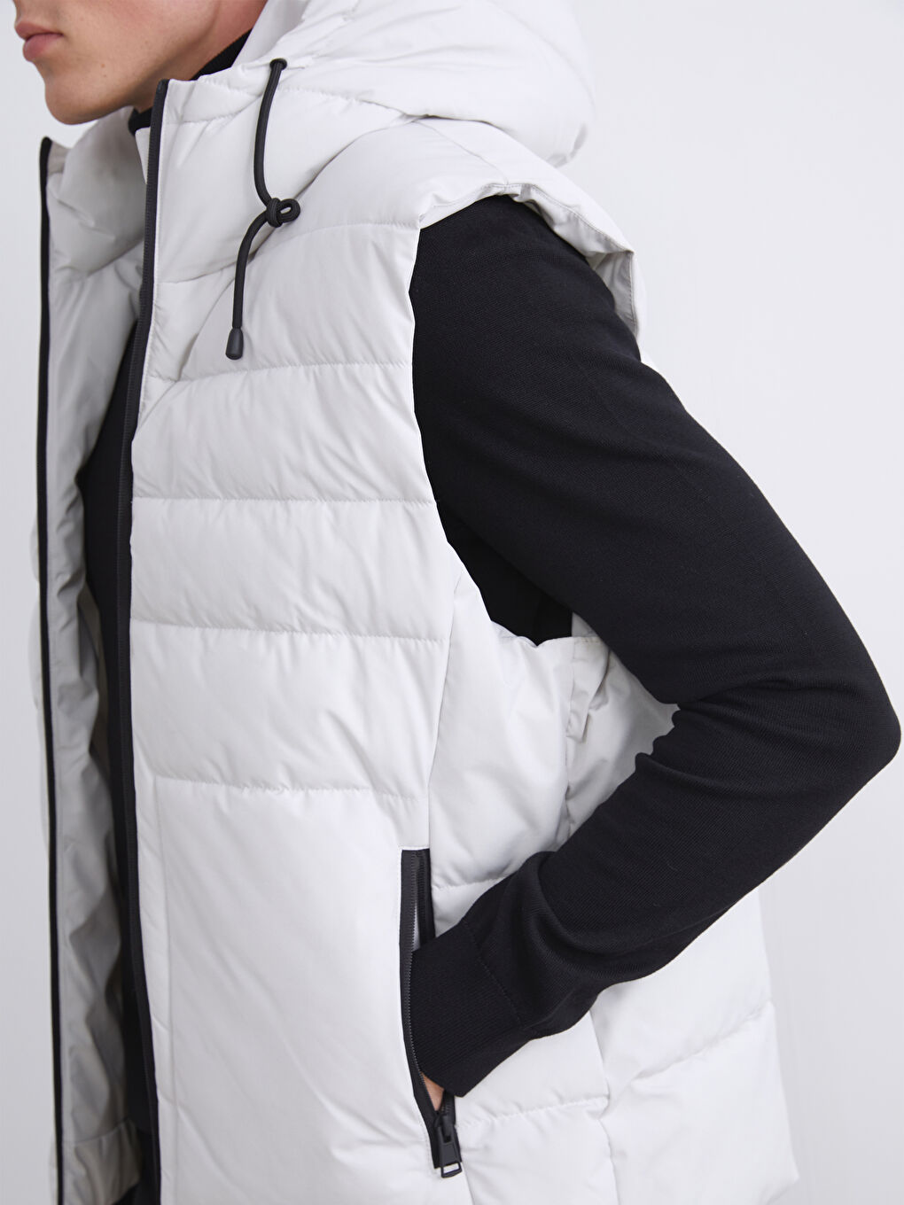 Regular Fit Hooded Men's Puffer Gilet-2