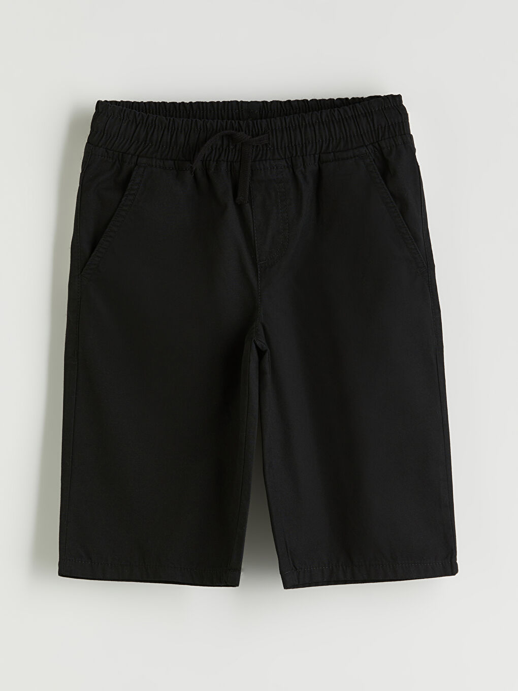 Siyah Beli Lastikli Erkek Çocuk Şort