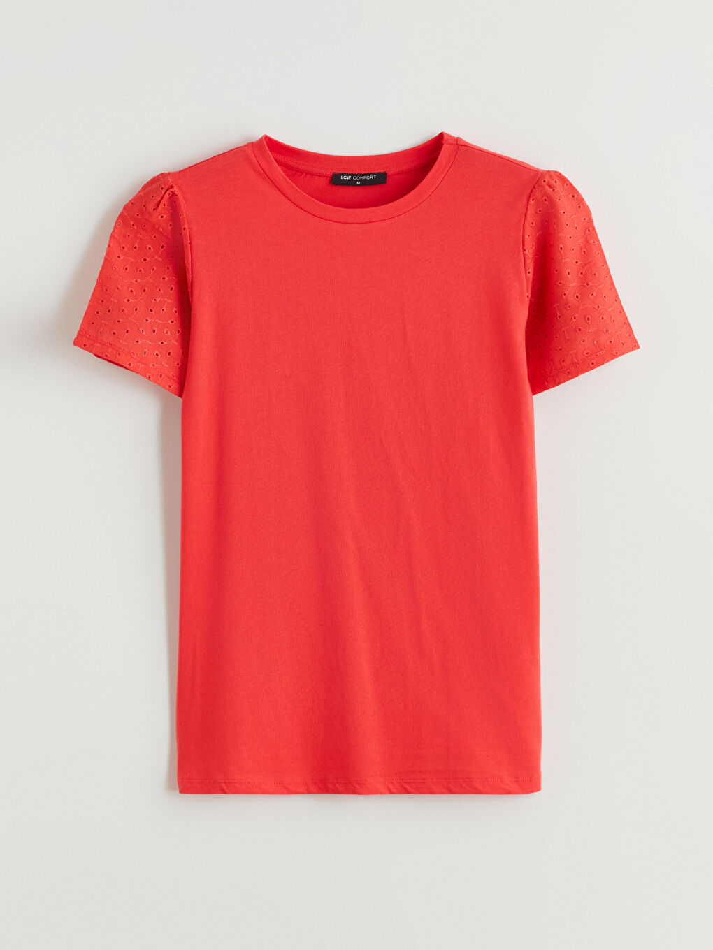 Kırmızı Bisiklet Yaka Ajurlu Kadın Tişört-4