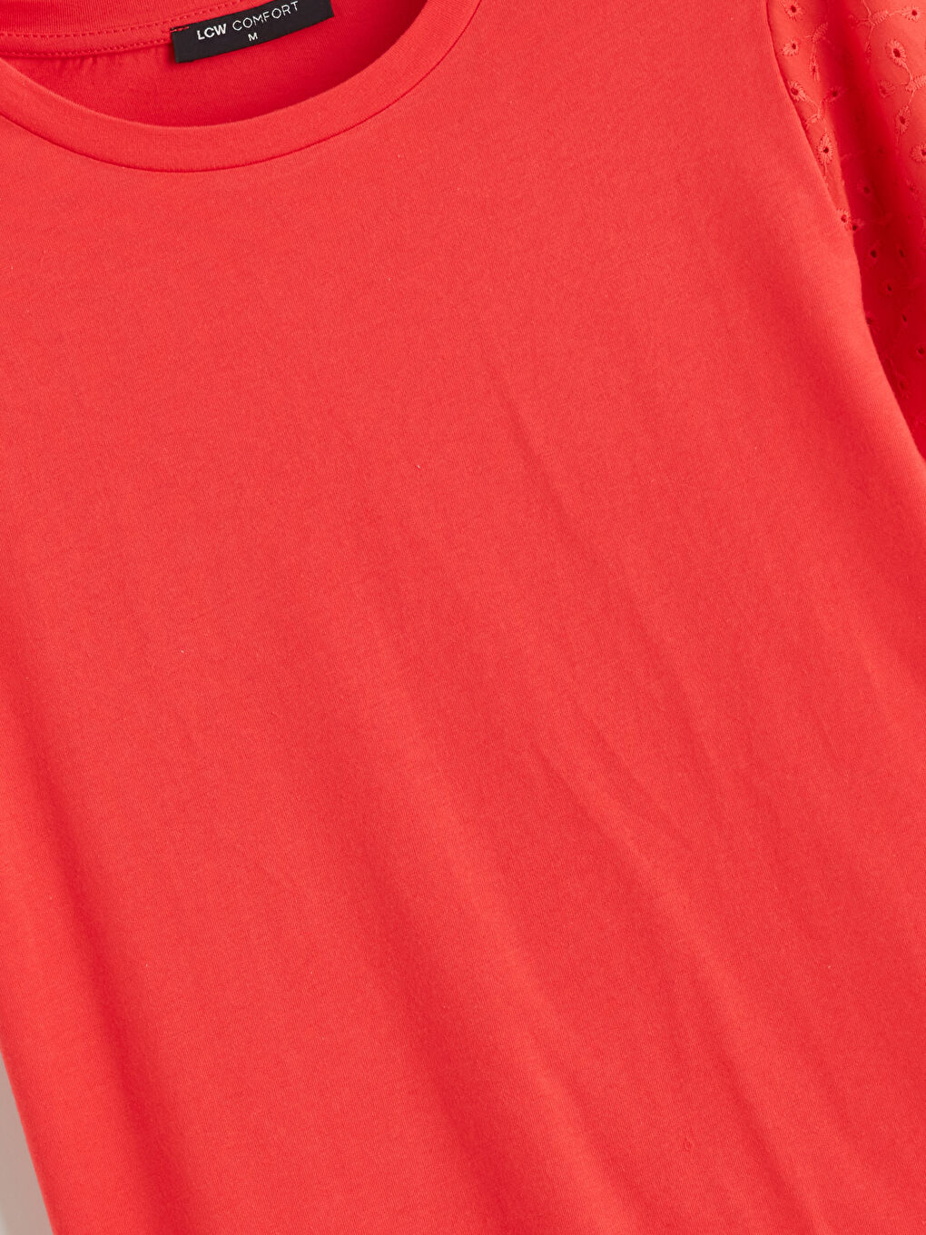 Kırmızı Bisiklet Yaka Ajurlu Kadın Tişört-5