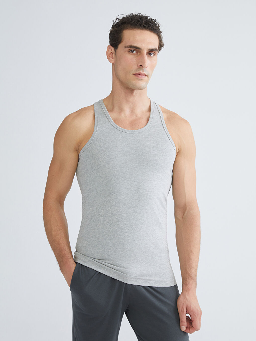 صدرية جيرسي برقبة على شكل حرف U للرجال - عبوتان-2