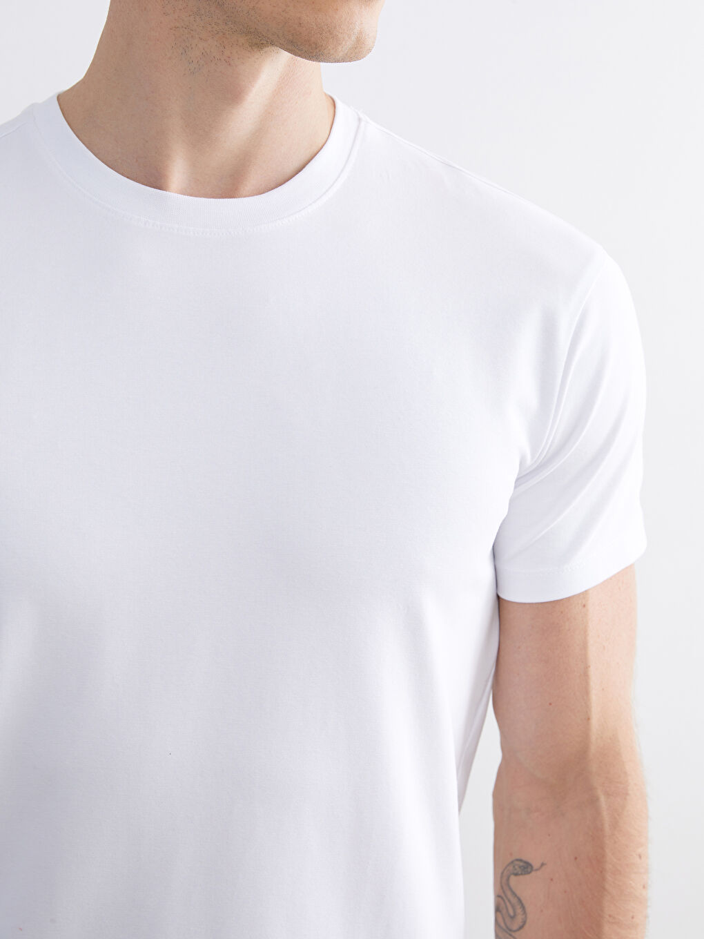 Мужская майка с круглым вырезом и коротким рукавом-2