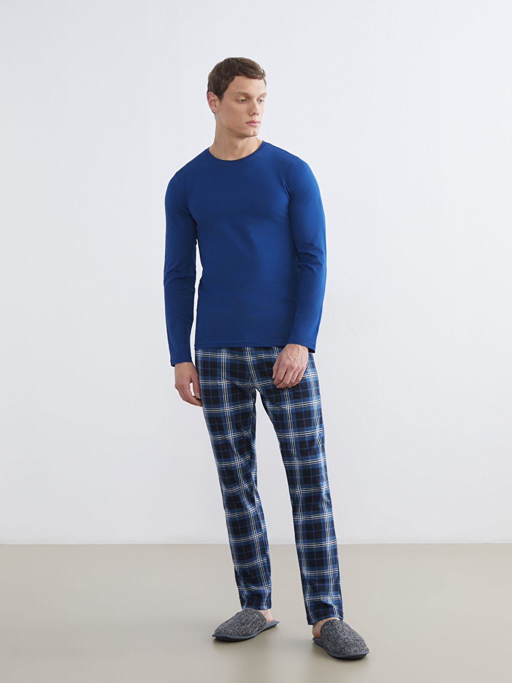 Crew Neck Long Sleeve Men's Vest-1