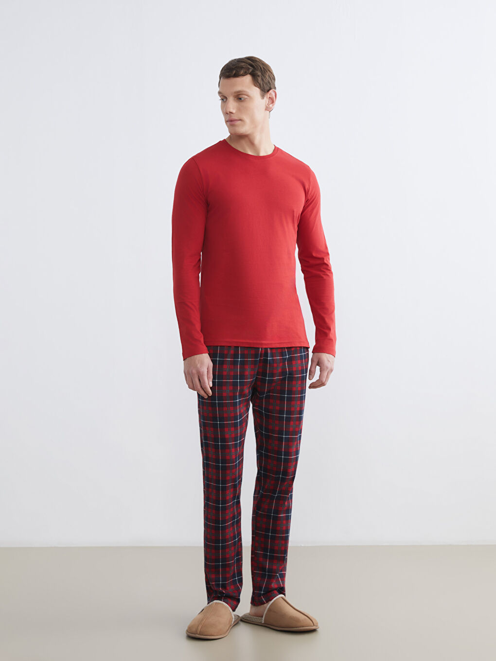 Kırmızı Bisiklet Yaka Uzun Kollu Erkek Atlet-1