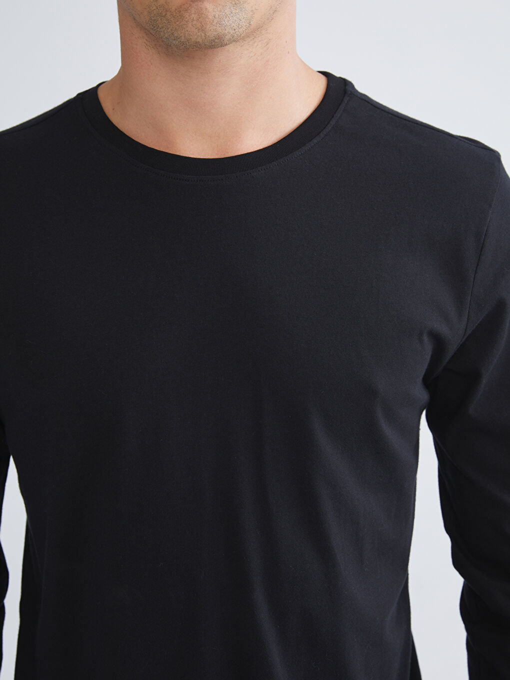 Gilet à Manches Longues pour Hommes avec Col Rond-2