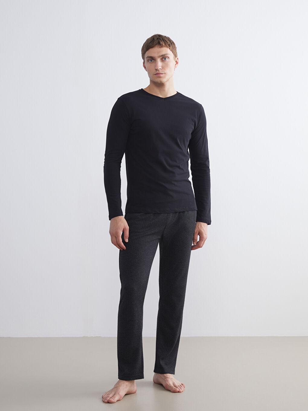 Siyah Bisiklet Yaka Uzun Kollu Erkek Atlet-1