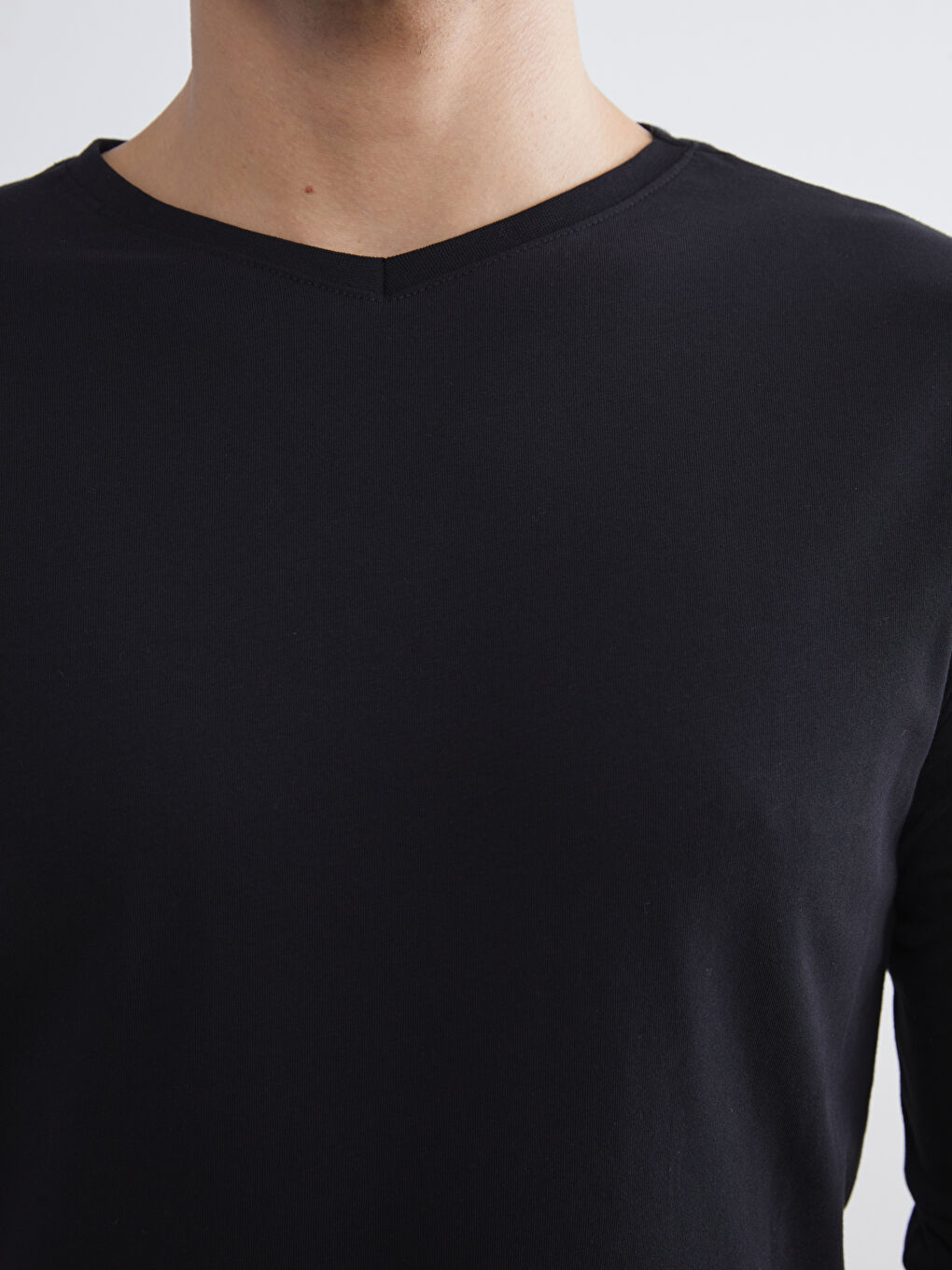 Siyah Bisiklet Yaka Uzun Kollu Erkek Atlet-2