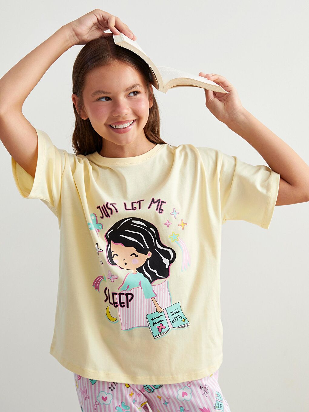 LCW Kids Crew Neck Girls' Pyjama Set -W50581Z4-FQ0