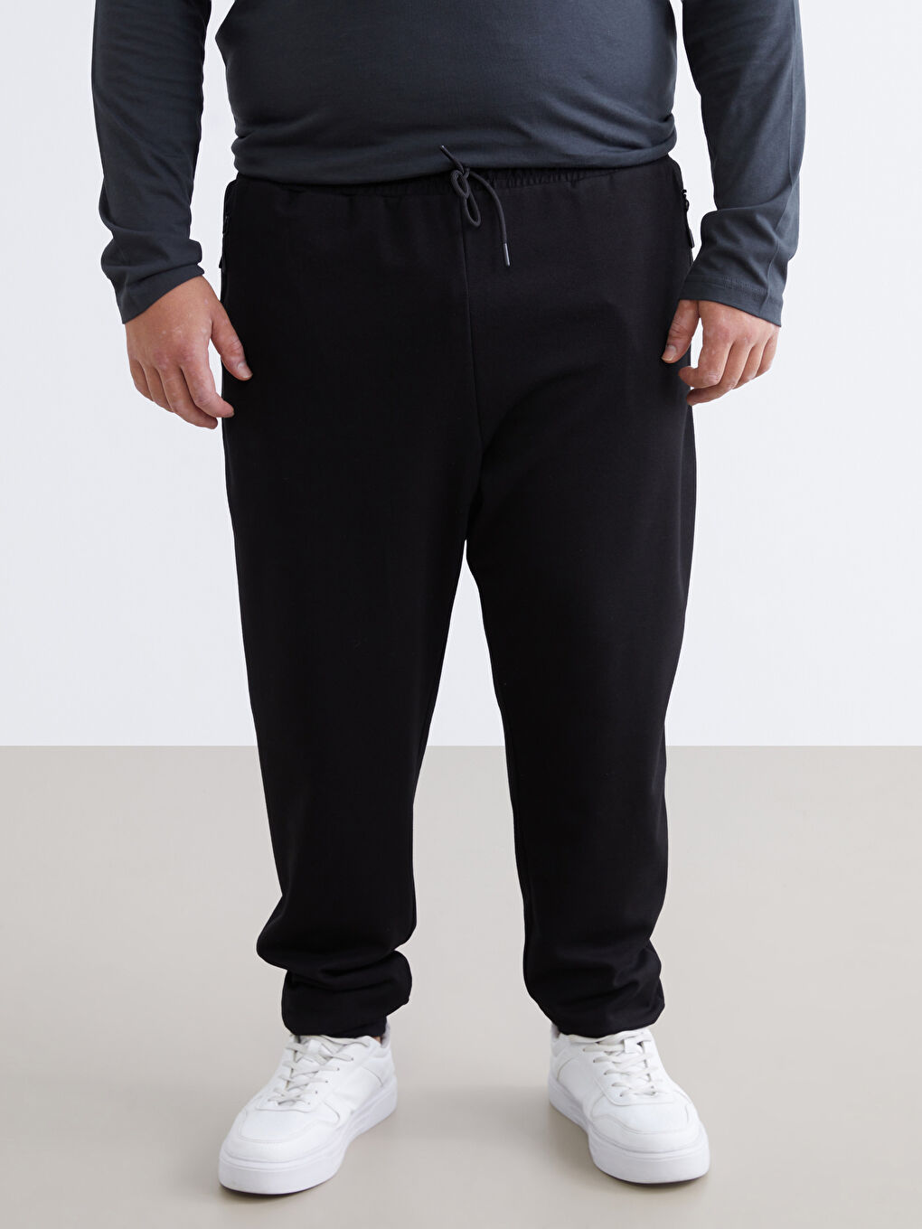 Large Size Slim Fit Men's Jogger Sweatpants-5