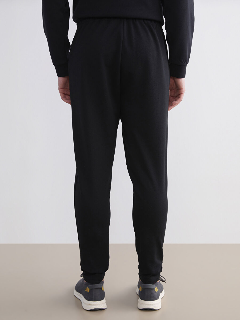 Standard Fit Men's Sweatpants-3