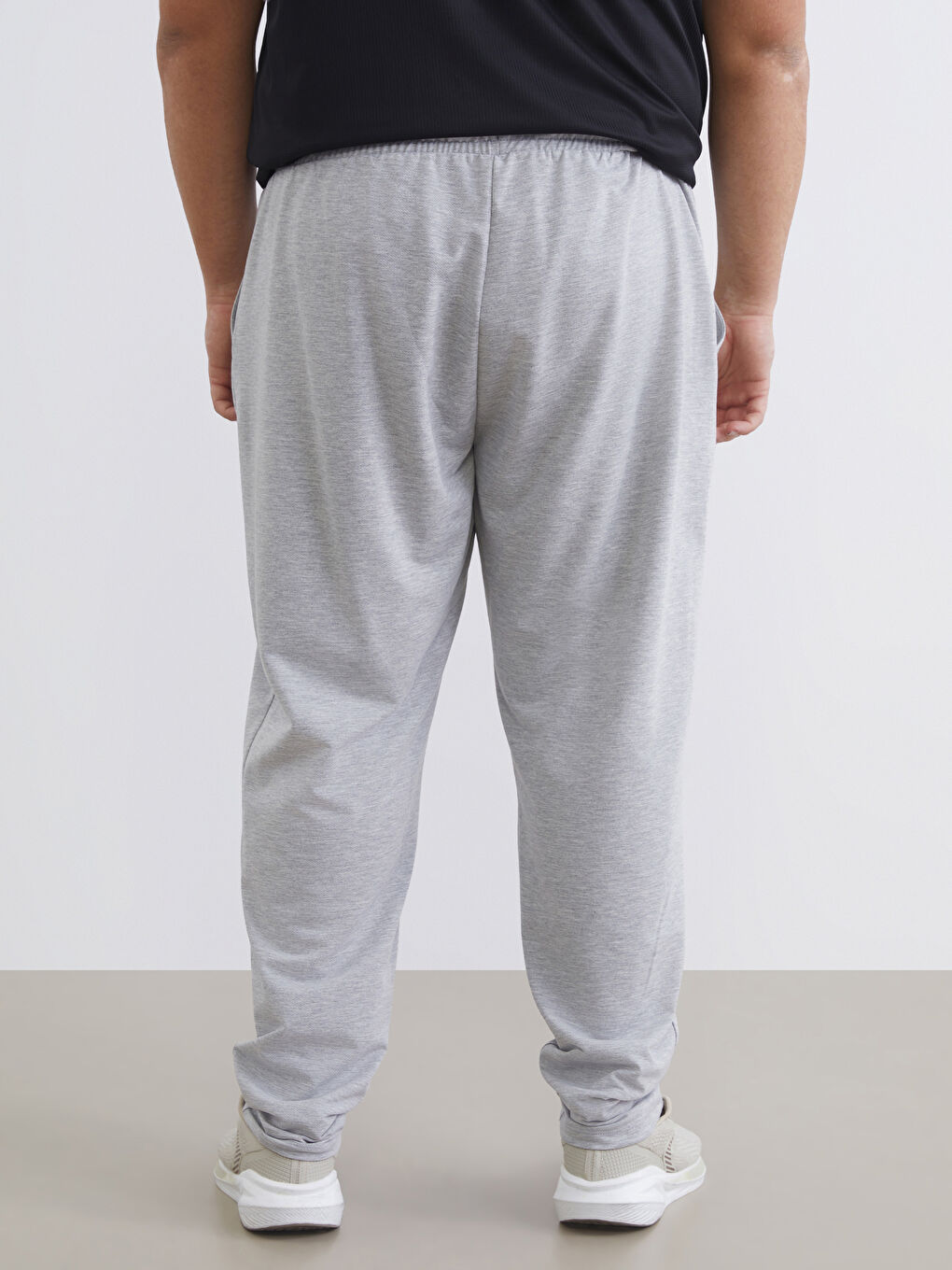 Standard Fit Men's Sweatpants-7