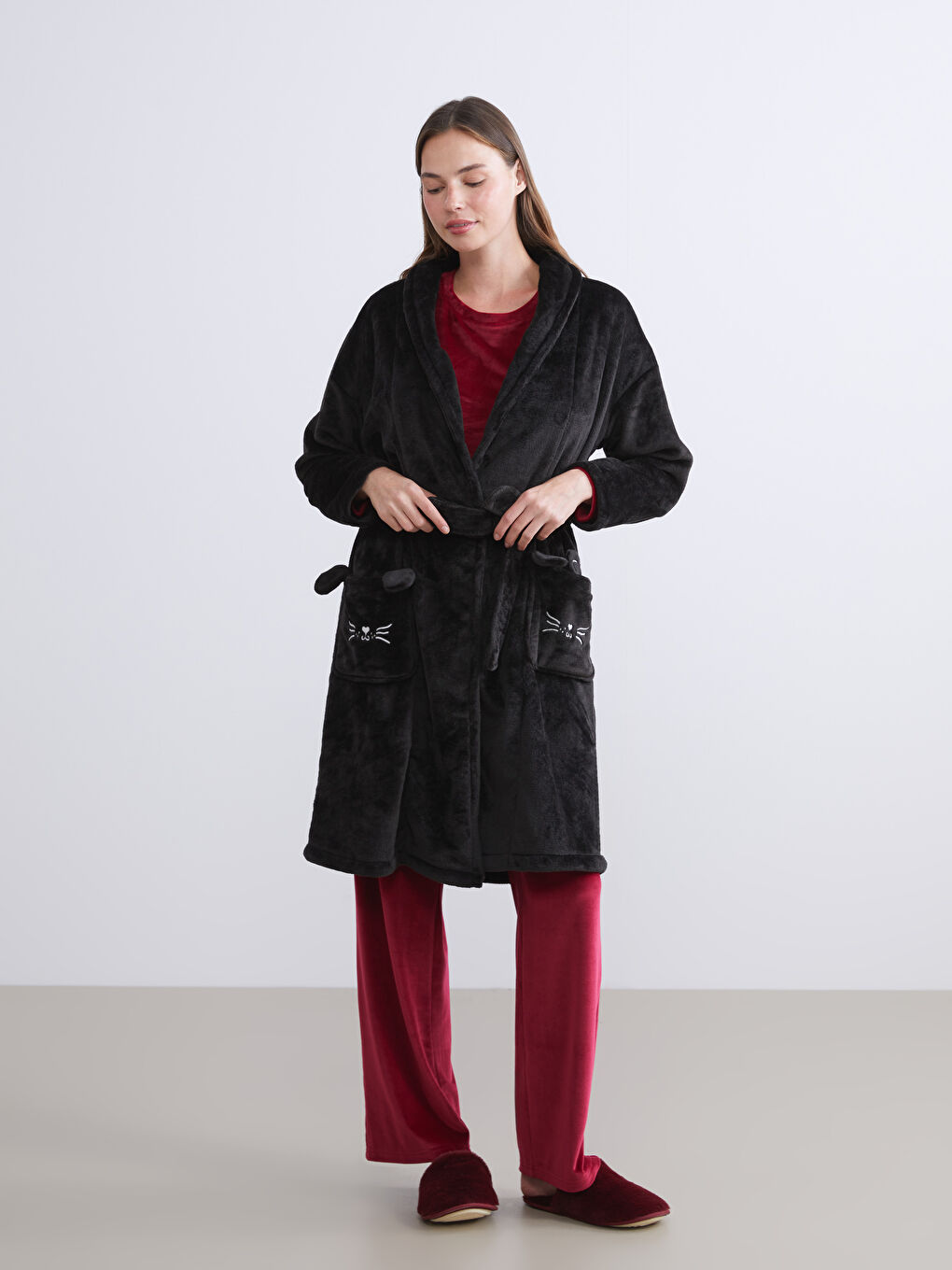 Žena CRNA Ogrtač-1