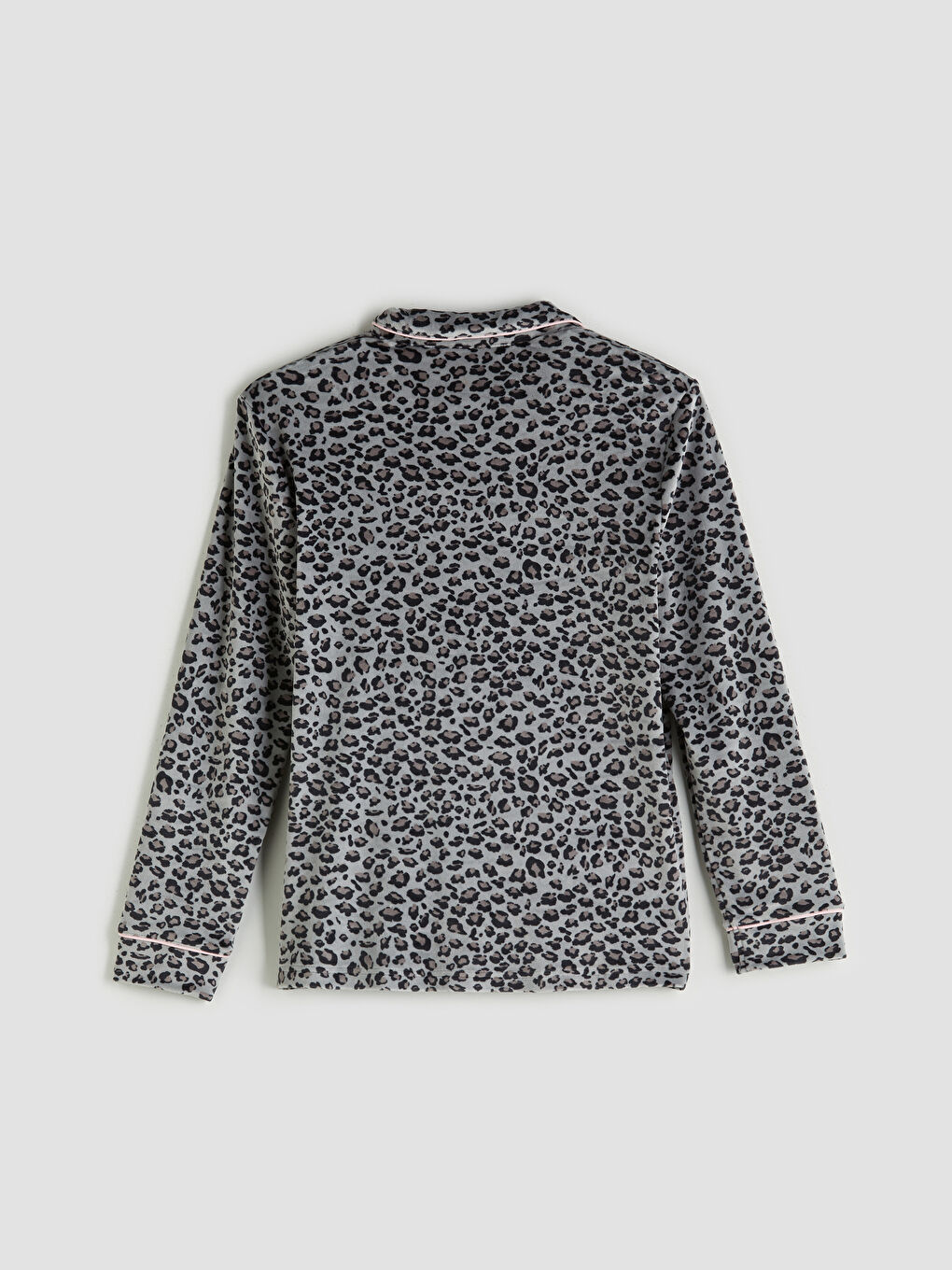 Gri Gömlek Yaka Leopar Desenli Kadın Pijama Üstü-1