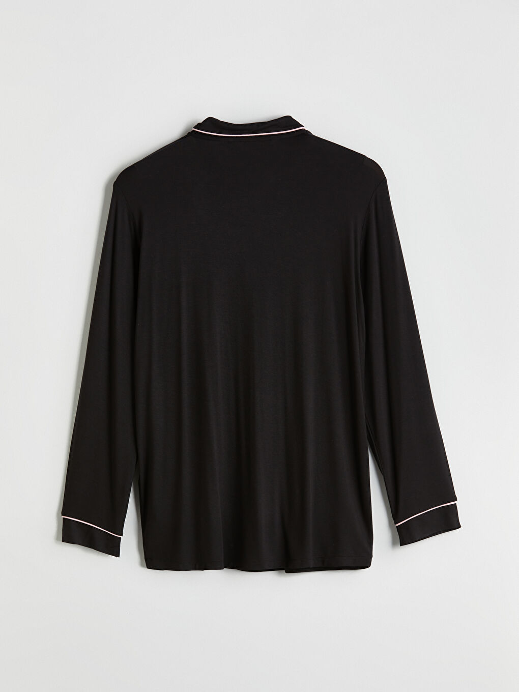 Siyah Gömlek Yaka Kadın Pijama Üstü-1