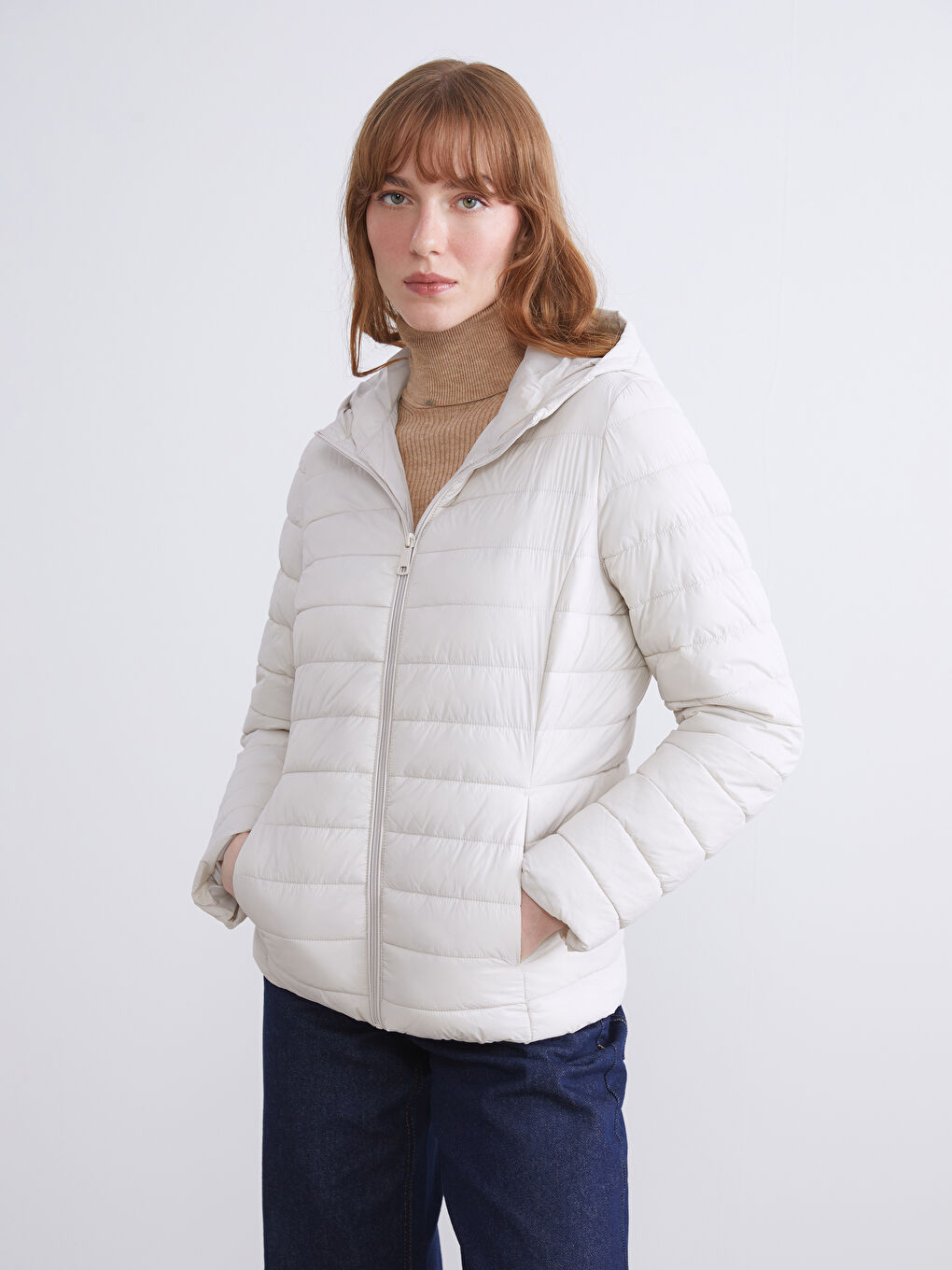 LCWAIKIKI Classic Hooded Women's Puffer Coat -W50790Z8-CSW