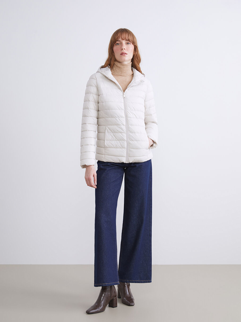 LCWAIKIKI Classic Hooded Women's Puffer Coat -W50790Z8-CSW