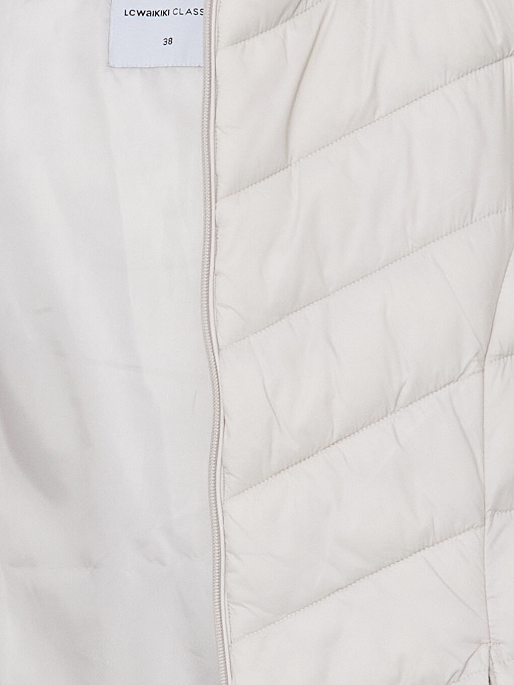 LCWAIKIKI Classic Hooded Women's Puffer Gilet -W50793Z8-CSW