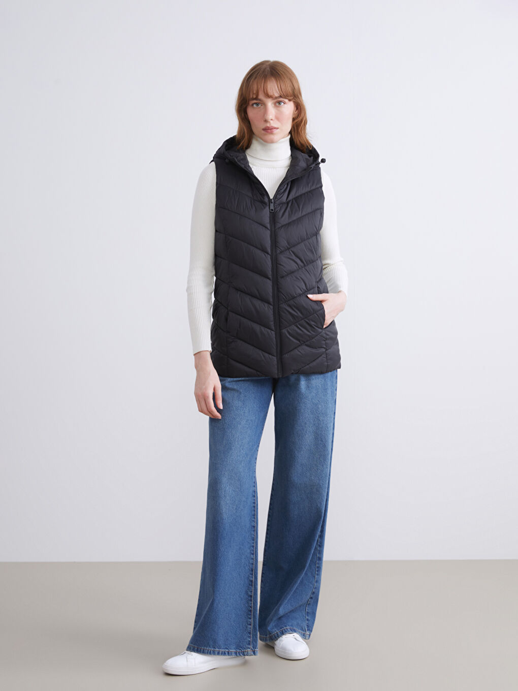 LCWAIKIKI كلاسيك جیلێتی پەستەکی کڵاودار بۆ ژنان -W50793Z8-CVL
