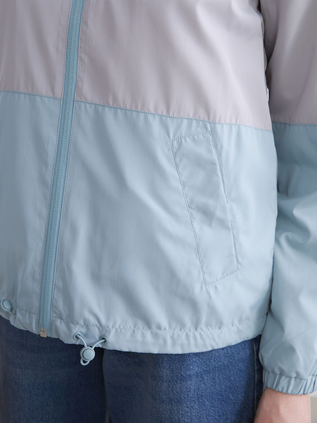 LCWAIKIKI Classic Hooded Color Block Women's Raincoat -W50800Z8-J0L