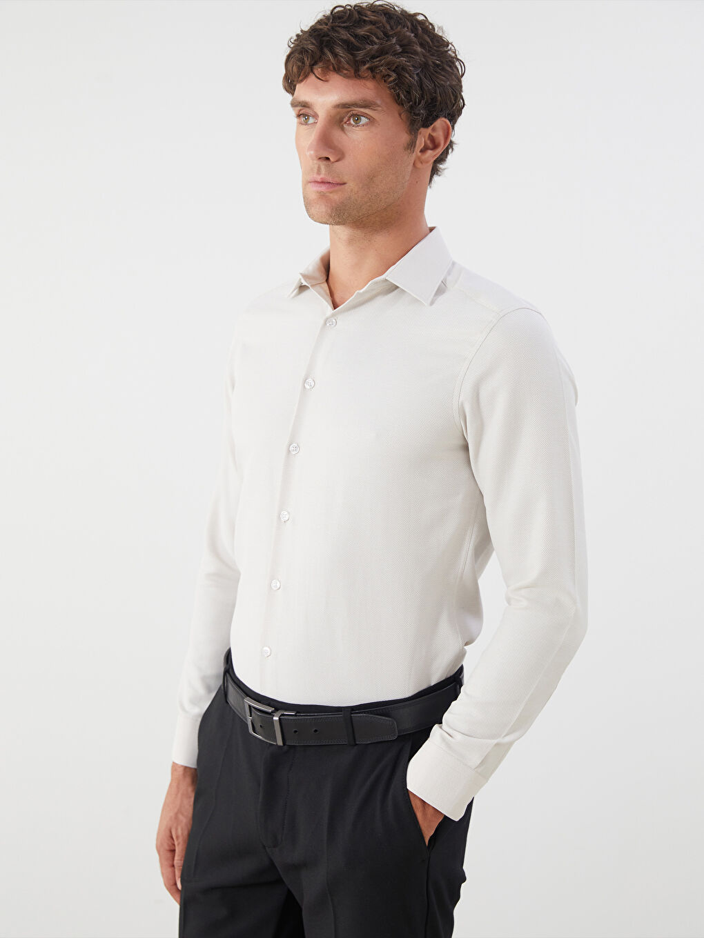 LCWAIKIKI Formal قميص رجالي دوبي بقصة ضيقة وكم طويل -W50804Z8-S2W