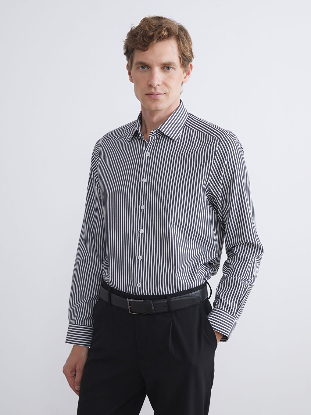 LCWAIKIKI Formal Slim Fit Long Sleeve Striped Poplin Men's Shirt -W50807Z8-LEG