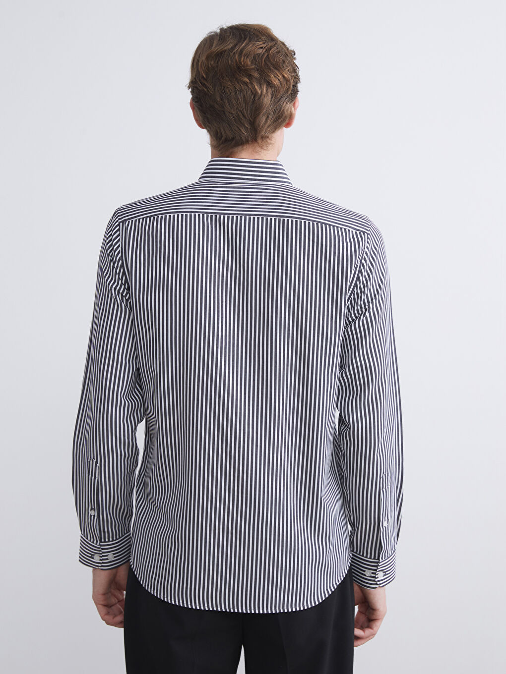 LCWAIKIKI Formal Slim Fit Long Sleeve Striped Poplin Men's Shirt -W50807Z8-LEG