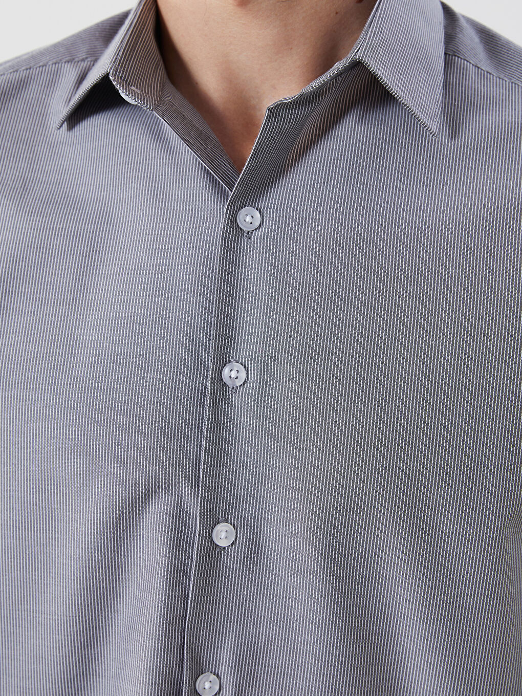 LCWAIKIKI Formal Slim Fit Long Sleeve Striped Poplin Men's Shirt -W50883Z8-LE0