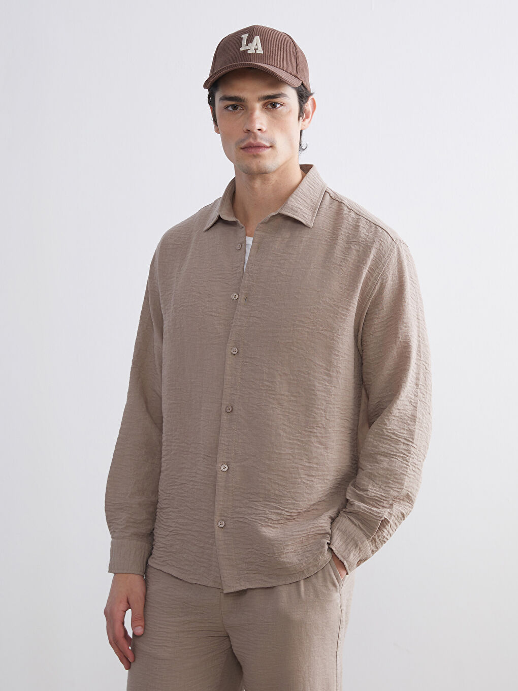 Bej Regular Fit Uzun Kollu Erkek Gömlek