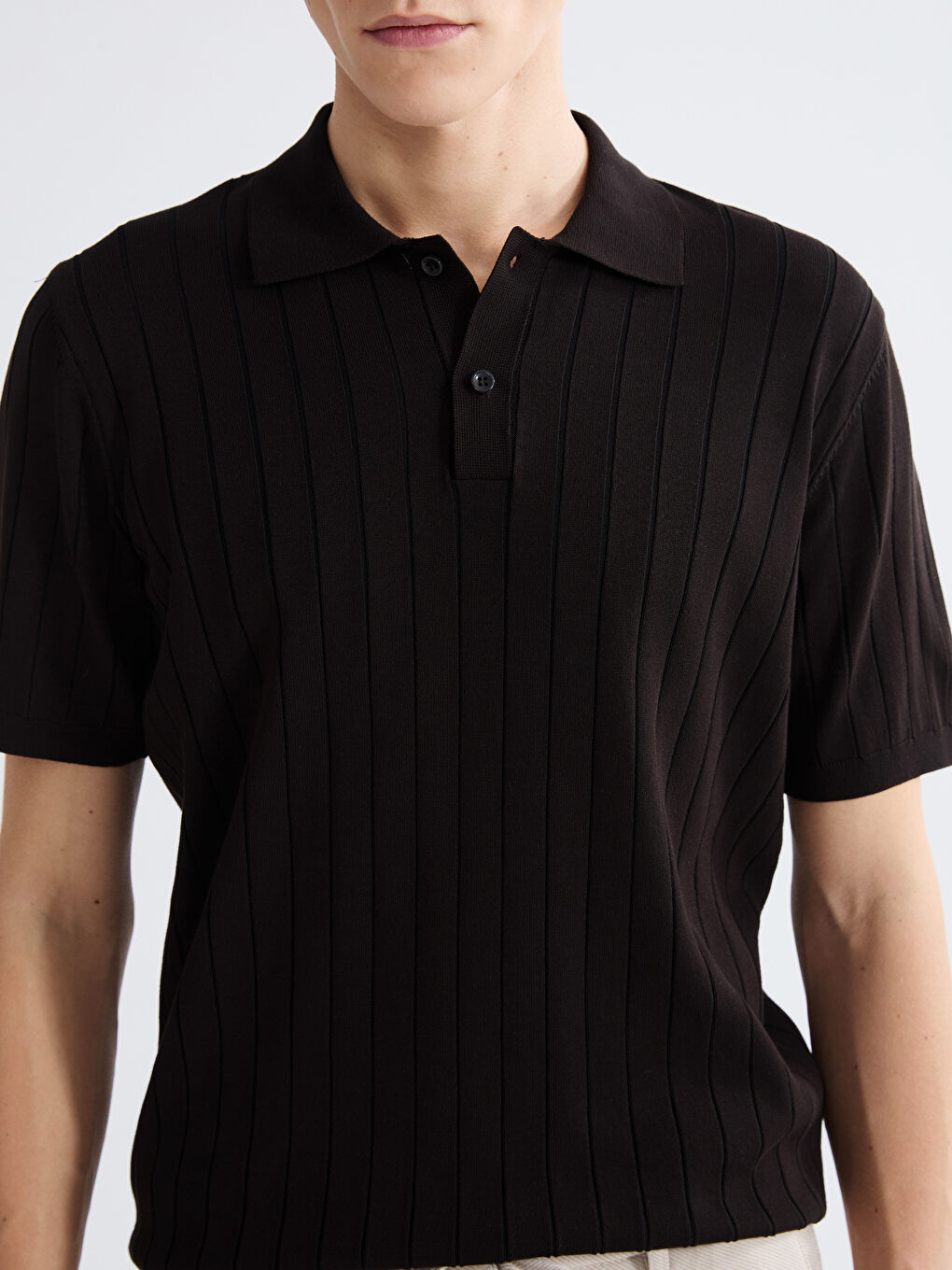 Kahverengi Polo Yaka Kısa Kollu Erkek Triko Kazak-2